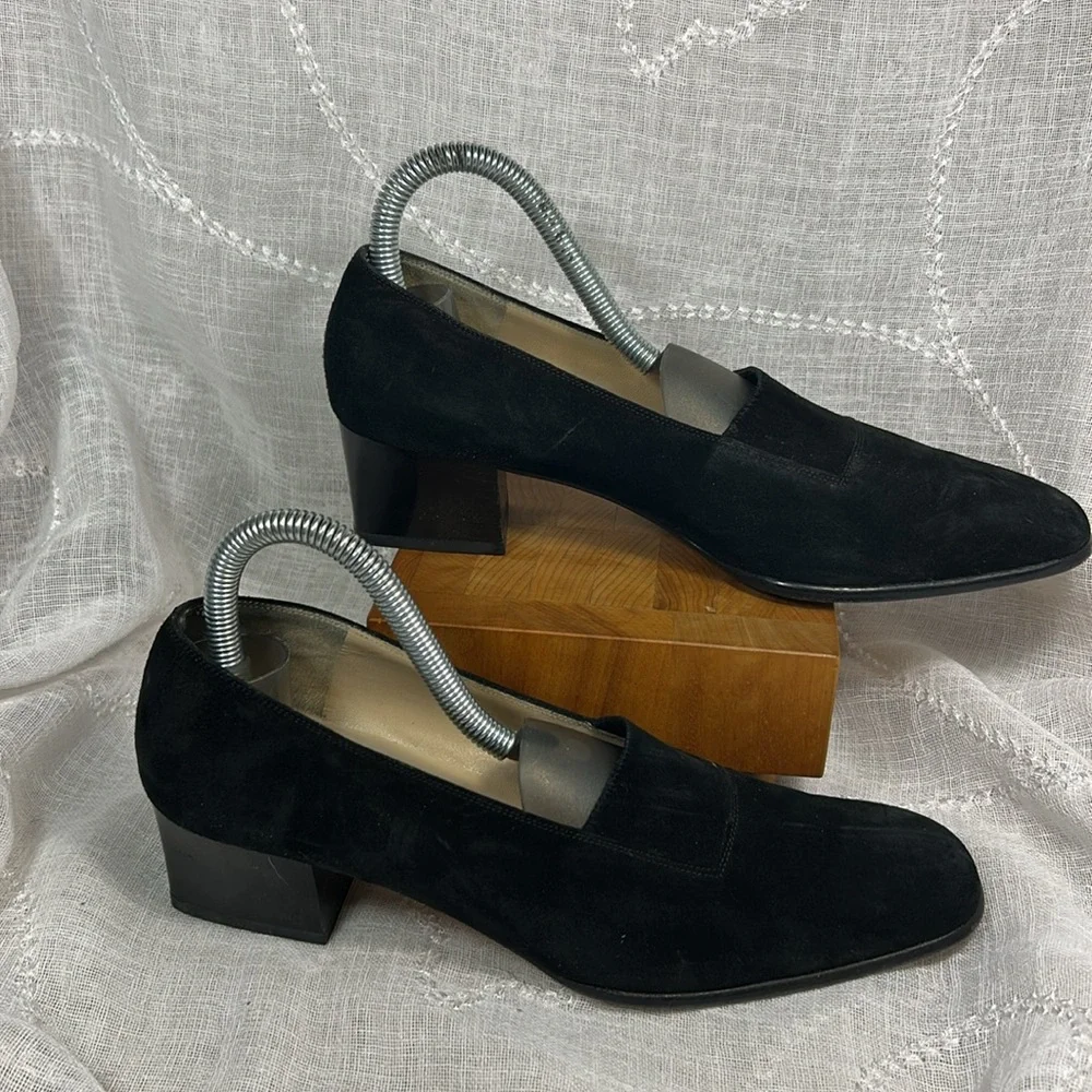 Salvatore Ferragamo suede leather made in Italy heeled shoes stamped sz 7